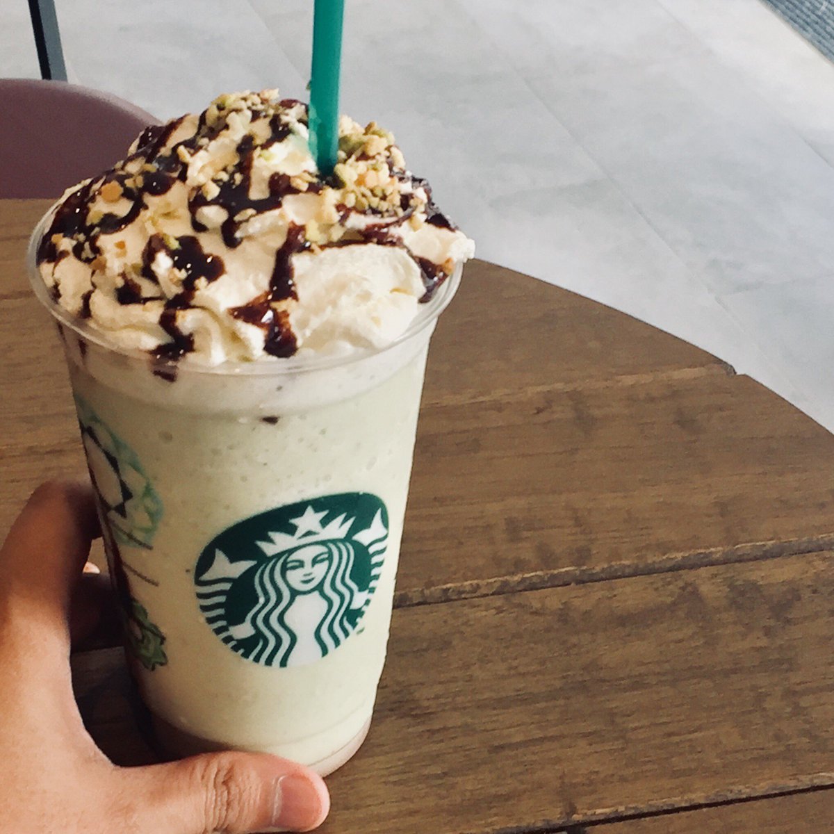 StarbucksBrunei's tweet photo. Sweet dreams are made of this! Pistachio Bon Bon is the ultimate cream Frappuccino 💖 #GetTheFeels #CrossIntoCreamland https://t.co/AtW9sB72iG