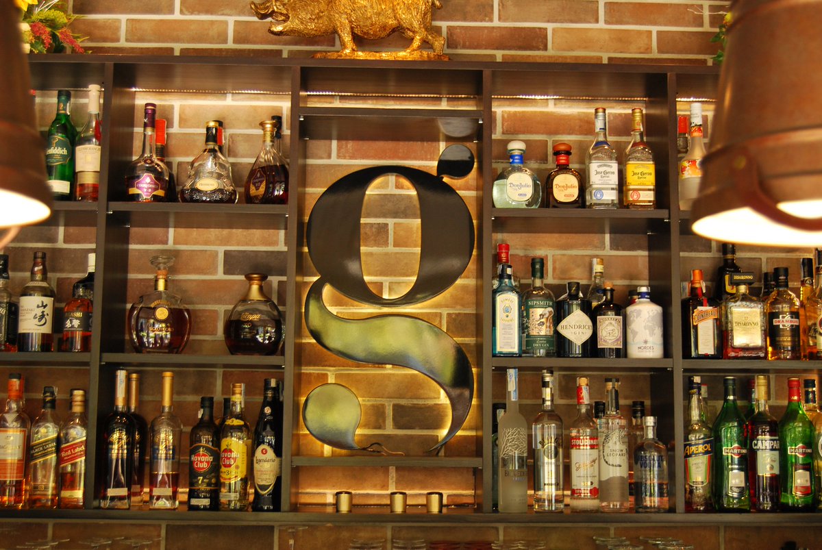 El tiempo que se disfruta es el tiempo realmente vivido...

A great wine, a good company and amazing food... #GlotonExperience

#Restaurante #Marbella