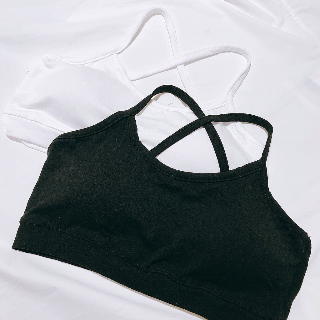 ilbol_official's tweet photo. 〔 #ILBOL × newitem 〕

︎☑︎ V cut SPT ¥5,990+tax
color : BLUE / size : S.M

☑︎ bra top ¥1,990+tax
color : BLACK WHITE

7/6より店舗にて発売した
新作アイテムです🌿💭
お問い合わせはDMにて✉️🕊

#韓国ファッション https://t.co/eHypcQ3BvL
