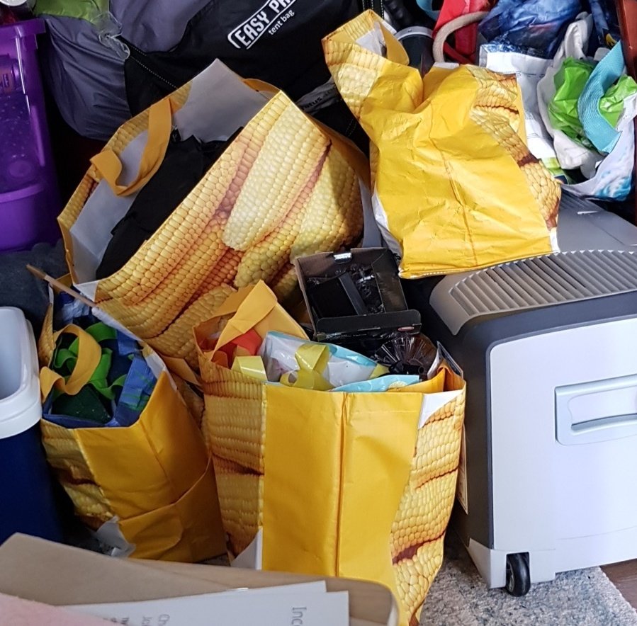 janebaker82's tweet photo. #Matchingbags
Oh dear I had to go and buy matching shopping bags to store my camping bits n bobs in... sad but I do like to be organised... https://t.co/yfIRVUvgzq