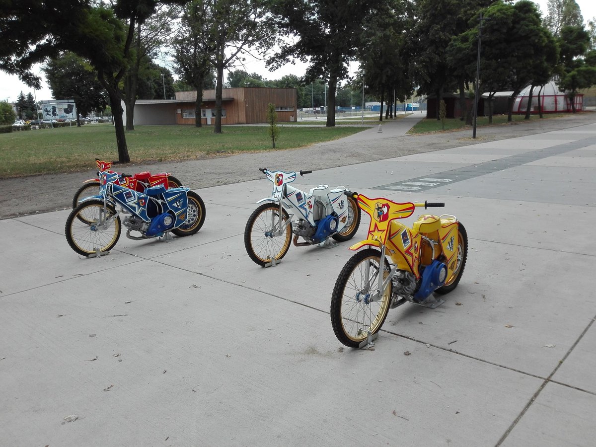 Maliniak Speedway tweet media