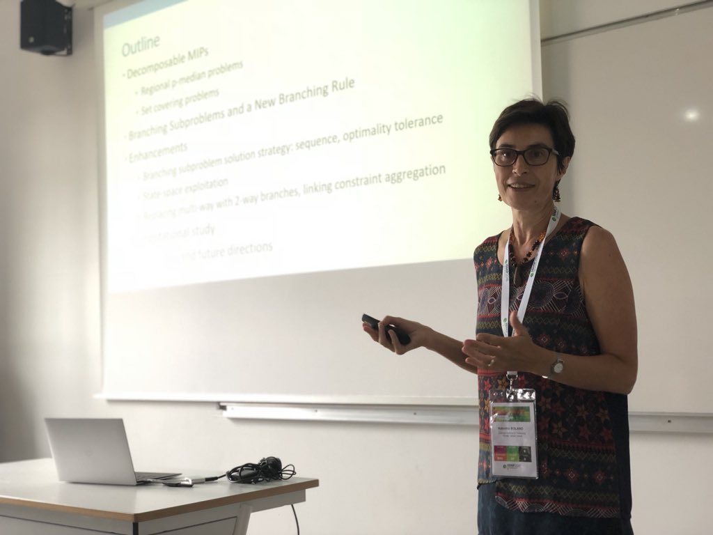 MFischetti's tweet photo. Cristal-clear talk by Natashia Boland on a new decomposition branching scheme #ismp2018 https://t.co/BxKV3cYaLu