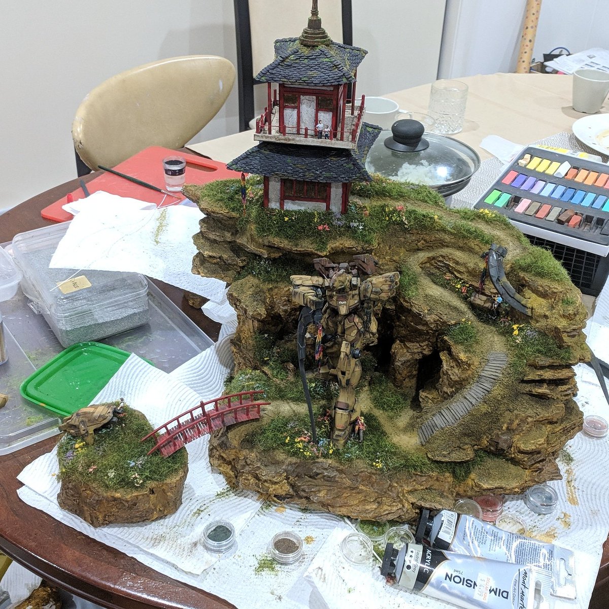 TanashaBuilds's tweet photo. Ignore the mess, but I'm basically done.  I did not expect to be finished this week.
#gbwc #gbwc2018 #gbwc2018au #gunplabuildersworldcup #gunplabuildersaustralia #tanashabuilds #Melbourne #australia #gunpla #gundam #diorama https://t.co/DSZcnkx6pk