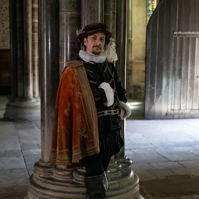 WinchesterHods's tweet photo. Winchester based theatre company @2TimeTheatre are looking to cast its next professional production - Sir Walter's Women.

And it's a world premiere written especially for #HeritageOpenDays!

#HODs #livetheatre #xWomenWinchester #creative #actor #worldpr… https://t.co/2XZZ26BpaI https://t.co/nNs8SZaK5A