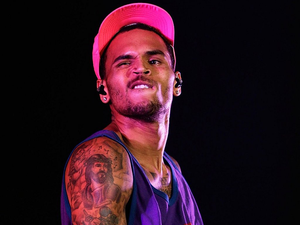 Rapero #ChrisBrown es arrestado en Florida por cargos de agresión goo.gl/AxzXQZ
