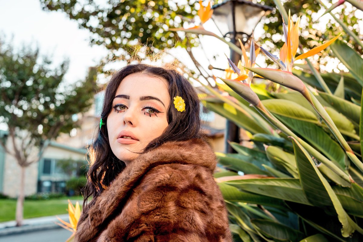 chell__seaa's tweet photo. In the mood to shoot new faces!             LMK if you are interested in doing a photoshoot!! #SantaBarbara #portraitmood #modelswanted #FatalModel #500px #California #CentralCoast #beauty #LosAngeles #YungFrown #FridayFeeling #Photoshoot https://t.co/mWI2n8SfW8