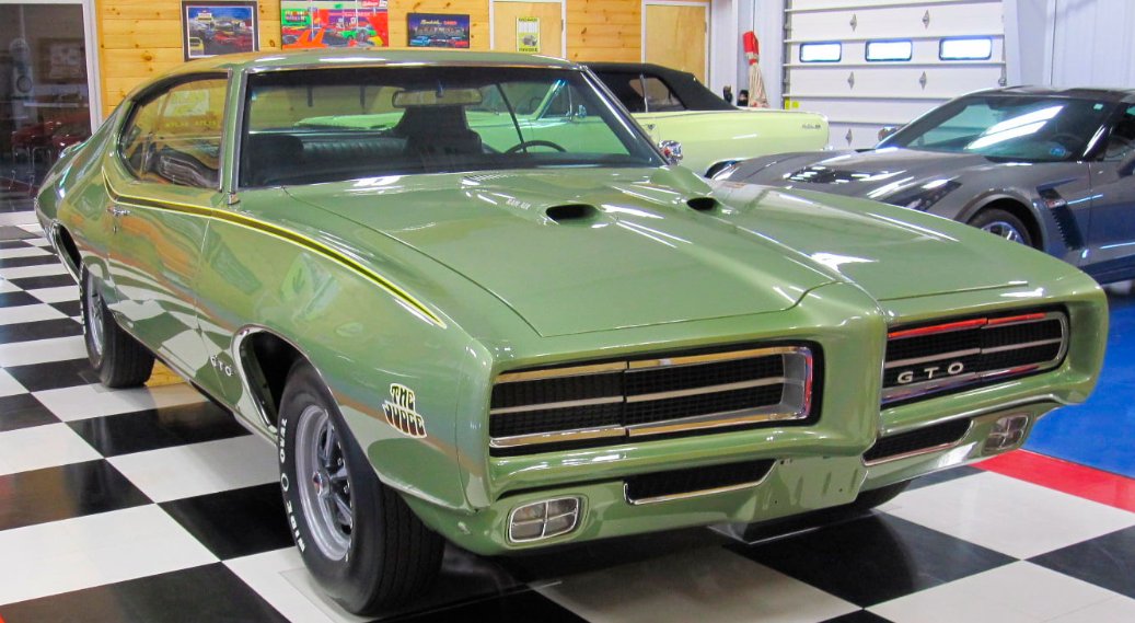 All rise 👨‍⚖️

bit.ly/2tZLnmg
#MecumHarrisburg #HBG #Mecum #WhereTheCarsAre