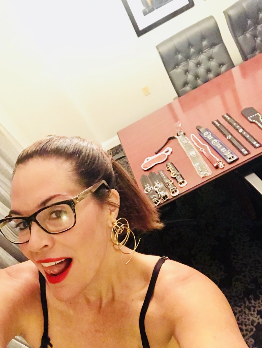 JetSetMistress's tweet photo. #Fantasy #StrapOn
6-8 #Eindhoven #EindhovenDominatrix #Dutch
9-10 #London #LondonDomintrix #LondonMistress
#JetSetMistress #Dominatrix @DirkHooper @DommeTravel @Hogspy @rtfindom @RTFindomPromo #footfetish #Mistress #FemDom #FemaleSupremacy #pegging
jetsetmistress@yahoo.com https://t.co/DXAtVC0Z5o
