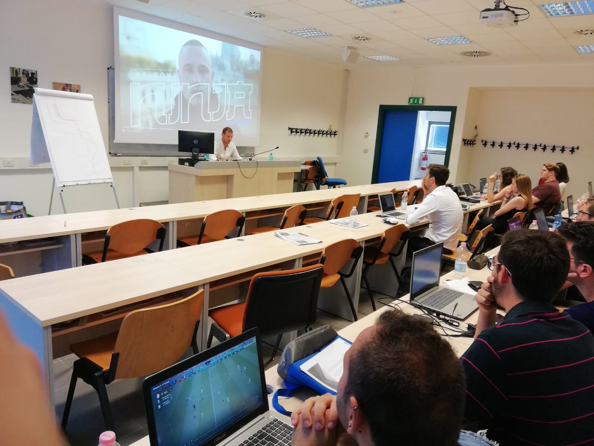 Oggi allo <a href="/uniiulm/">Università IULM</a> per parlare di commenti sportivi #uniiulm #master #work #probabilmentedormivano