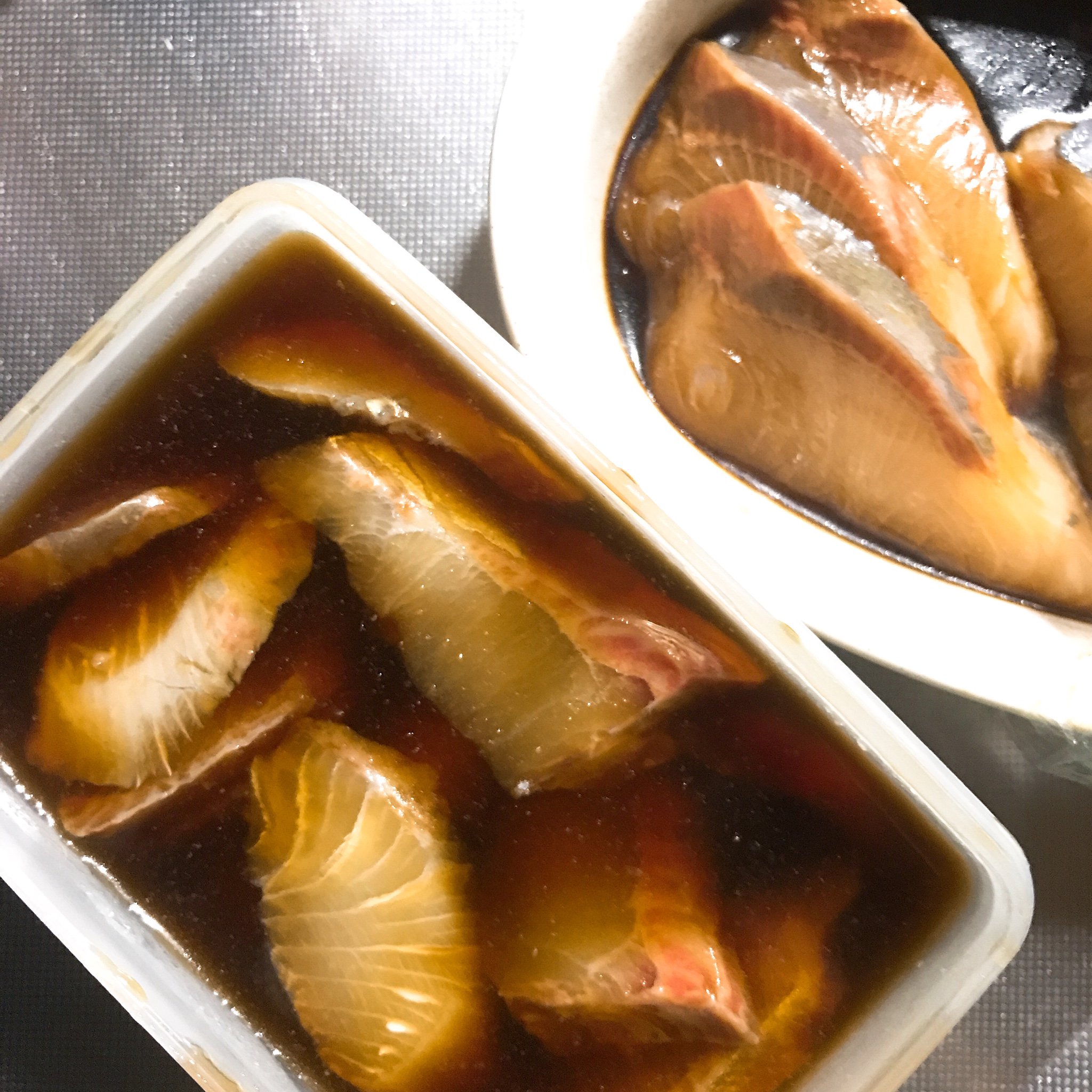 水野 裕子 なんやかんやでヒラマサとハマチを半身ずつ捌いたから結構なボリュームだった 食べ切れなかった分はヅケと照り焼きだ 脂ノリノリだけど上手く漬かるといいなぁ T Co Cwho5rbbpt Twitter