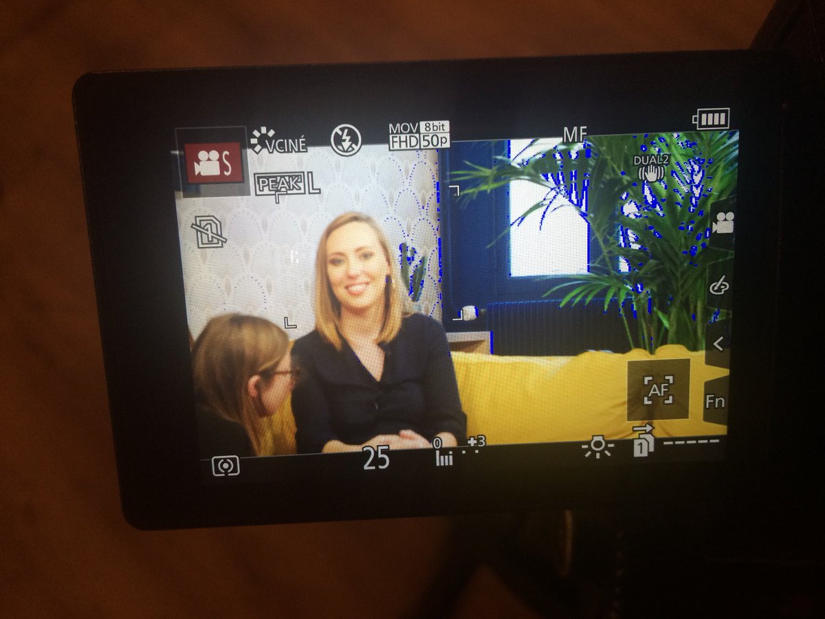 yunikonprod's tweet photo. Nous sommes en direct sur le plateau de « Let’s Talk » en partenariat avec @HECParis et @SocieteGenerale ! Nous avons l’honneur de recevoir @ErraMercedes fondatrice de @BETCParis et Clémence Demerliac fondatrice de @AdAlongParis ! https://t.co/nMcol2rAvH