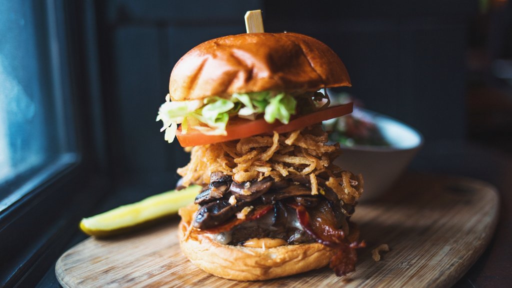 Every Friday until the end of August we have 1516 Fridays going on – get a burger &amp; a pint of 1516 for only $15.16 + tax! With this deal, your name can be put forth in our contest for a chance to win 2 tickets to @SKOOKUMFestival on Sept 8th in Stanley Park (valued at $450)! 🍔🍺