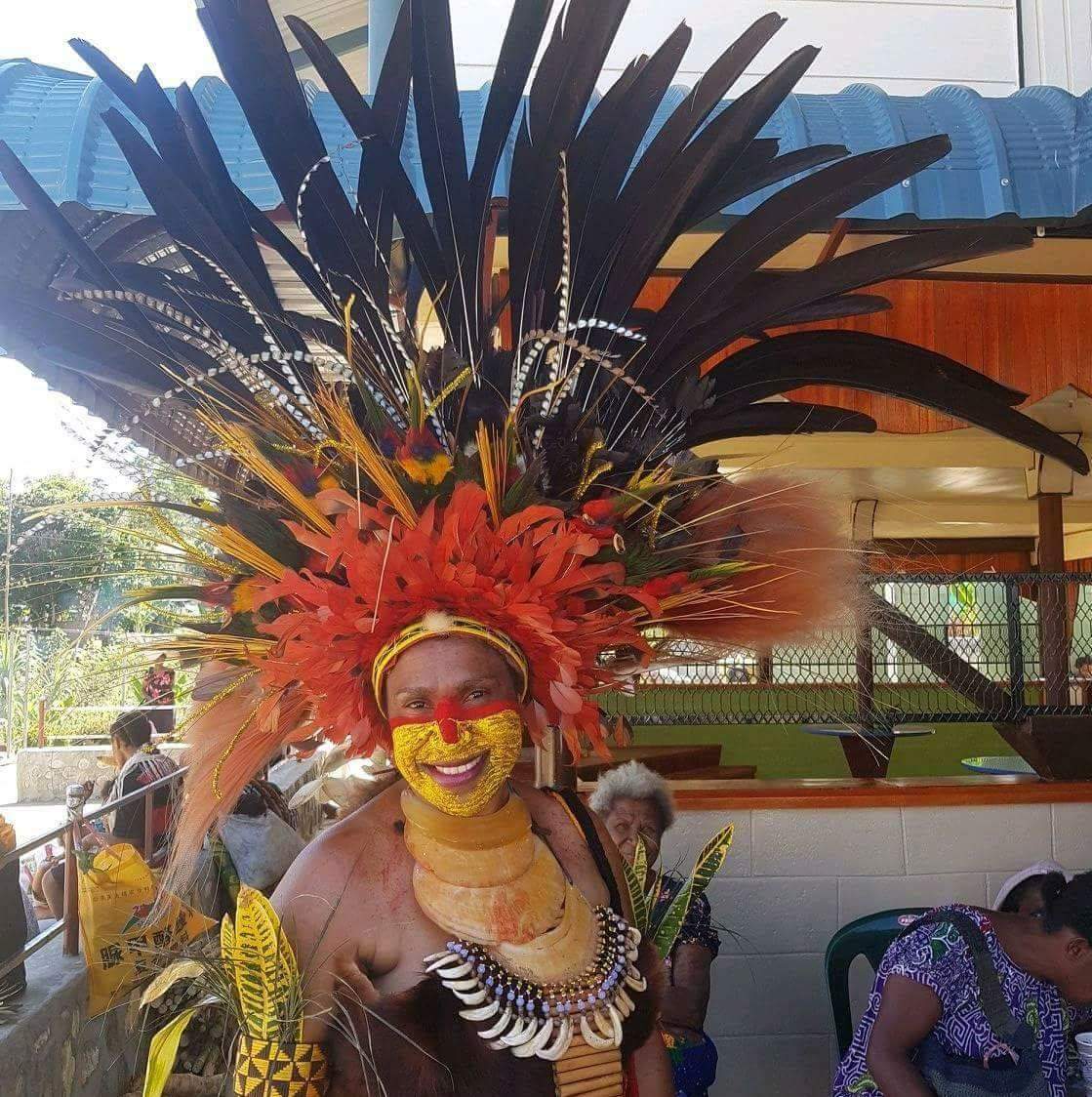 NugiGrace2018's tweet photo. This year, hundreds of PNG students graduate and my sister even wedded in full traditional glory while I was at #SCBO2018. Happy to hear from anyone using and designing #citizenscience and other methods to quantify how much species are dead or remaining! https://t.co/YPAmTjWPRR