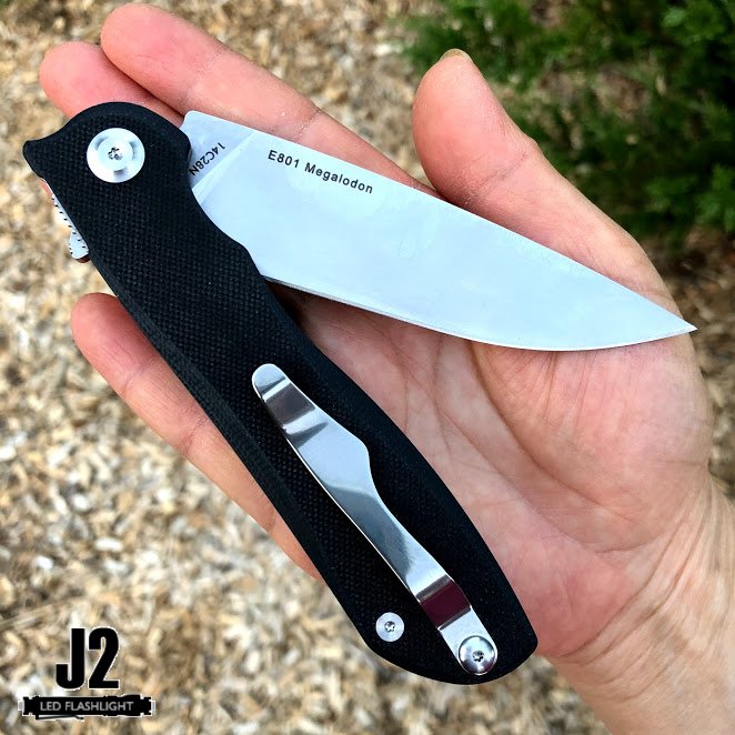 J2ledflashlight's tweet image. You don&apos;t have to compromise on size in a knife, just because it&apos;s an everyday carry. With a blade length of 3.93&quot;, the E801 Megalodon flipper is setting the standard in everyday user value. 

j2ledflashlight.com/products/reals…
