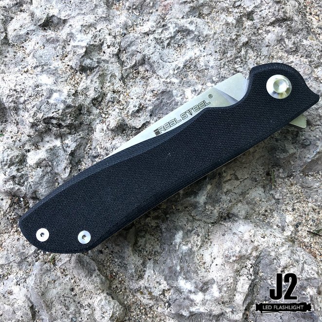 J2ledflashlight's tweet image. You don&apos;t have to compromise on size in a knife, just because it&apos;s an everyday carry. With a blade length of 3.93&quot;, the E801 Megalodon flipper is setting the standard in everyday user value. 

j2ledflashlight.com/products/reals…