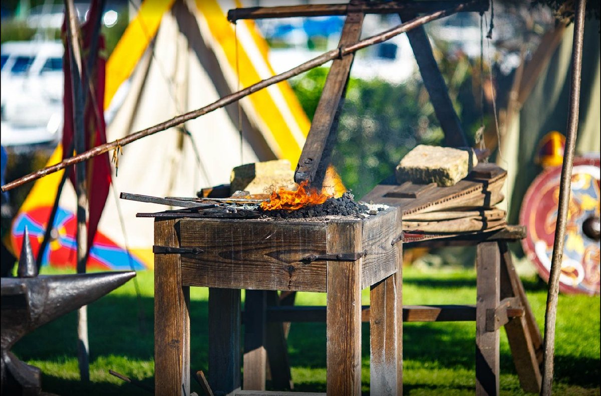 MuseeNormandie's tweet photo. Prenez date ! Dimanche 15 juillet, #animations "Les arts du feu" au #château de #Caen : https://t.co/9cnWNQE4m4 #ExpoBarbares #Merovingiens #Ateliers #gratuit https://t.co/PoYOzUld76