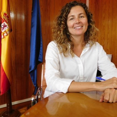 NAUCHERglobal's tweet photo. LA CANARIA ORNELLA CHACÓN RELEVARÁ A LLORCA EN PUERTOS DEL ESTADO
https://t.co/Is16FGC8xs @PuertosEstado https://t.co/u8kKnKk6zm