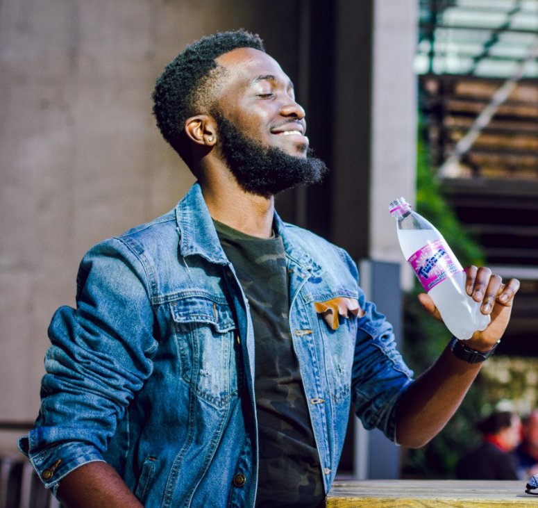 Twizza_ZA's tweet photo. Dreaming of Summer? #AliveWithFlavour https://t.co/mZBrdVfTSG