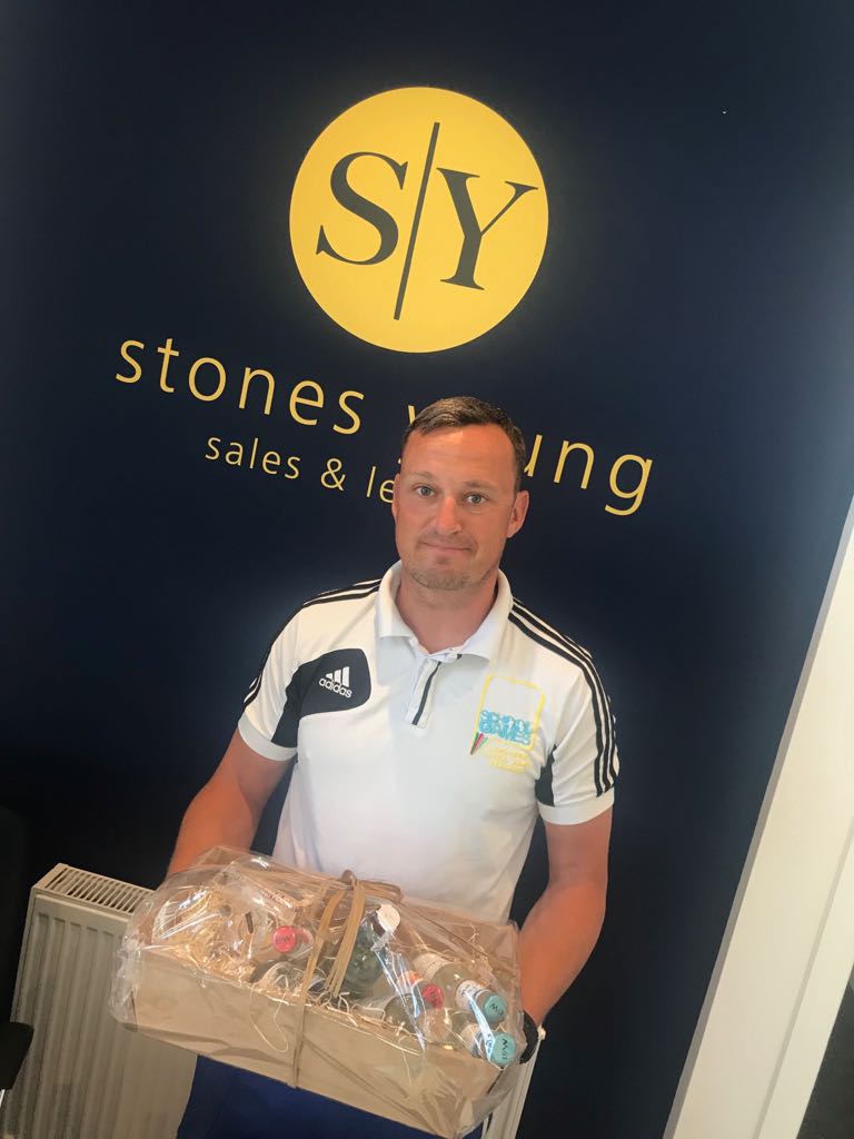 Congratulation to <a href="/ajmercerLDR/">Andrew Mercer</a> for winning our gin hamper - enjoy! 😀🍸