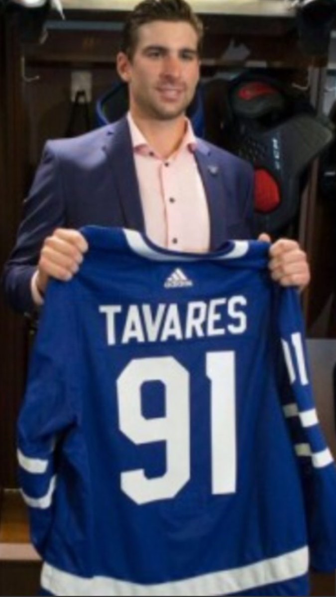 willyh87's tweet photo. It’s just nice to look at this snap once a day! #leafsfever #JTBlueSea #somanycenters #PPunit @waynerwalsh @ToneBone03 @AHarrington22 @drewski1988 @DRalph15 @Mattocaster7 @jfancyrealtor https://t.co/Ywg9mthpG1