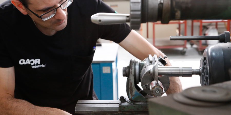 GaorIndustrial's tweet photo. Para que tu rendimiento siempre sea el óptimo necesitas unas herramientas en perfecto estado. En Gaor Industrial velamos por su mantenimiento a diario. https://t.co/7vgYZgXvrJ