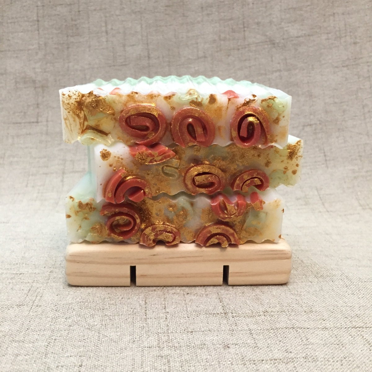 SinclairSoap's tweet image. Bed of Roses Soap #handcrafted #beauty #handmade #homemade #bath
$7.00
➤ goo.gl/HLVS7G
via @outfy