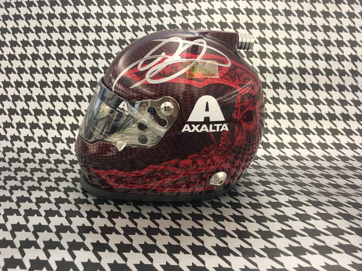 Hey Guys don't forget our giveaway of the signed miniature <a href="/DaleJr/">Dale Earnhardt Jr.</a> miniature helmet. Dale dominated the Daytona International Speedway.
@DISupdates Remeber follow, like, and share to win!! <a href="/TeamHendrick/">Hendrick Motorsports</a> <a href="/Axalta/">Axalta</a> <a href="/AxaltaRacing/">Axalta Racing</a> @AlexBowman88 #wepaintwinners #insidecolors