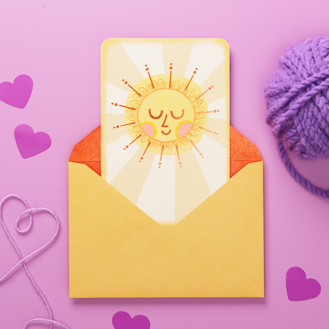 Hallmark's tweet image. Tag your sunshine ☀️. And don&apos;t forget, it&apos;s FREE card Friday in all Hallmark Gold Crown stores now through 8/31. Stop in on Friday to get a free Just Because card for all Crown Rewards members. Not a member? Sign up is free and easy. #JustBecause #CareEnough #CardChallenge