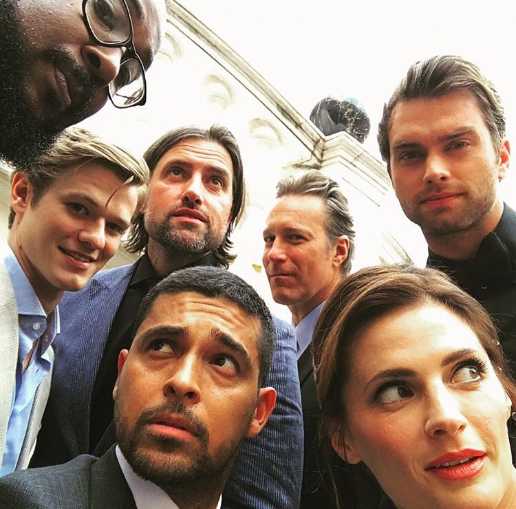 stana_katic_fr's tweet photo. #FBF On July 05 2017, tjjefferson posted these pics on his Ig
"They said no pics but c'mon how many time are we gonna kick it at a Palace? Here we are trying 2 take a few shots on the d.l. #ripfighter #KrisB #JohnCorbett #wilmervalderra #StanaKatic #lucastill #piersonfode " https://t.co/gfbzCnghGp