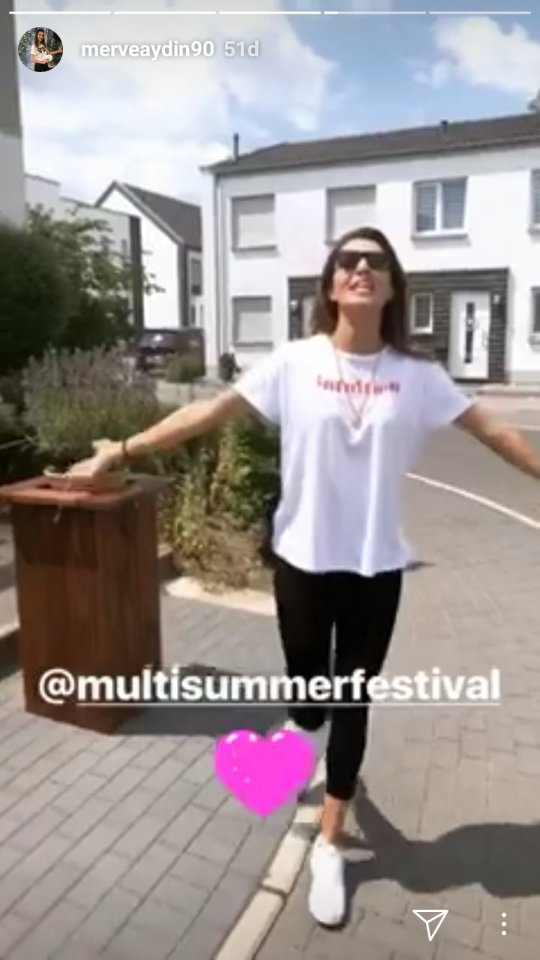 Bu nasıl zarafet Allah'ım çok güzelsinn..
Almanya'da olmak vardı.
<a href="/MerveAydin90/">Merve Aydın</a>