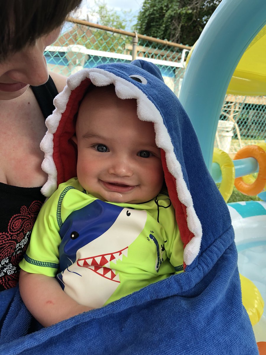 xoxo_meghan's tweet photo. Paul loved his first pool day in his @Carters hat, bathing suit &amp; shark towel! #carters #cartersbaby #cartersboy #6months #happybaby #summertime #firstpoolday #july4th #first4thofjuly #shark #shark
📸: @AlienEd99 https://t.co/JRy8fkttlI