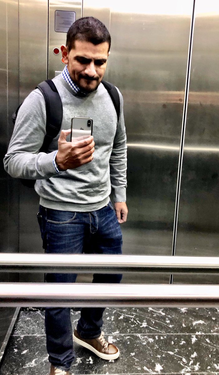 camanenchi's tweet photo. ... #friday #Happiness #camanenchi #singlemood ... https://t.co/f7IiNT0bo4