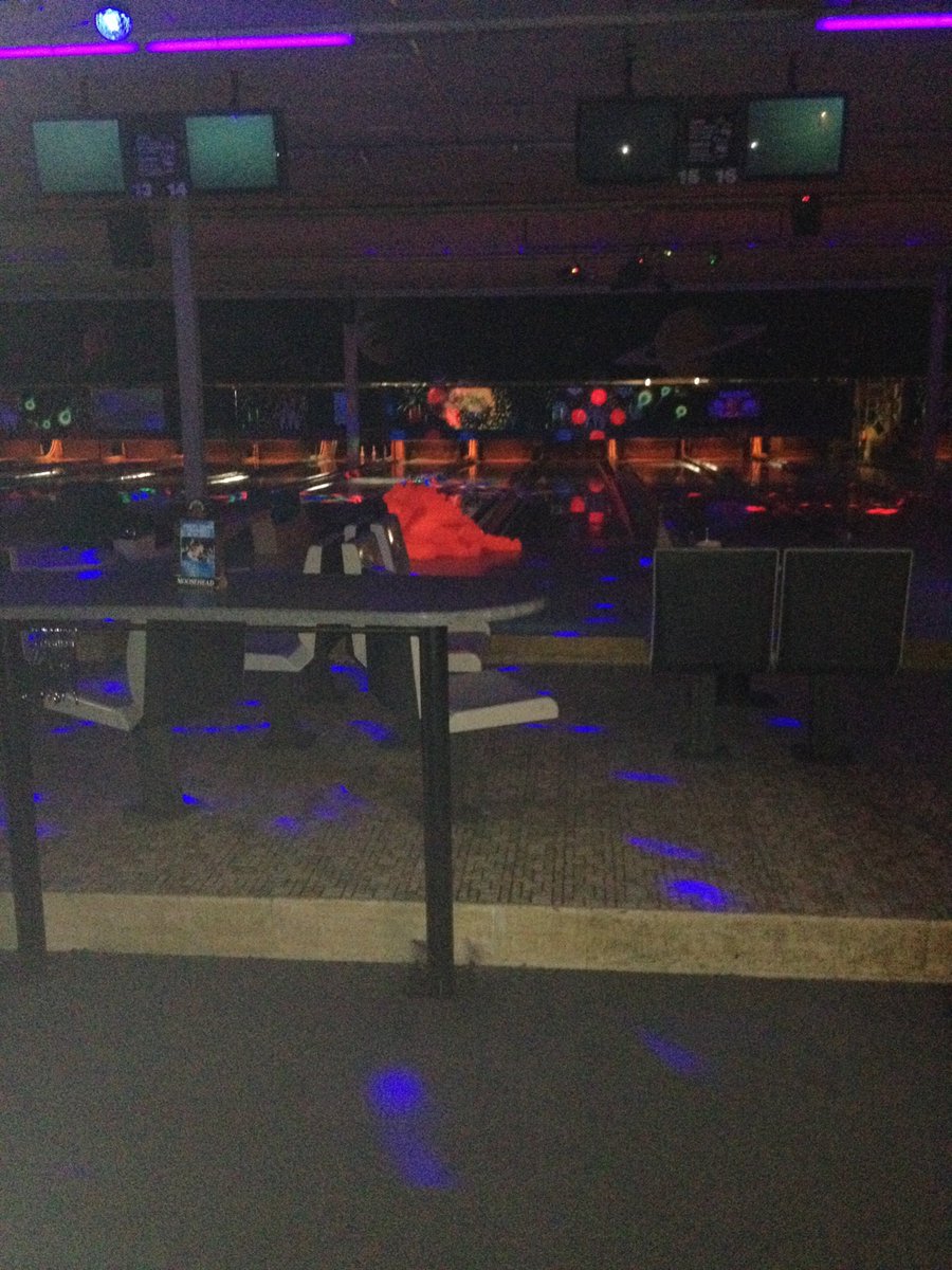 Get put and enjoy #Ottawa #Ottawabluesfest and then bring your game for CHEAP #summer #bowling <a href="/Walkleybowl/">Eventsplus</a> Friday startin at 7 PM $10 PP.