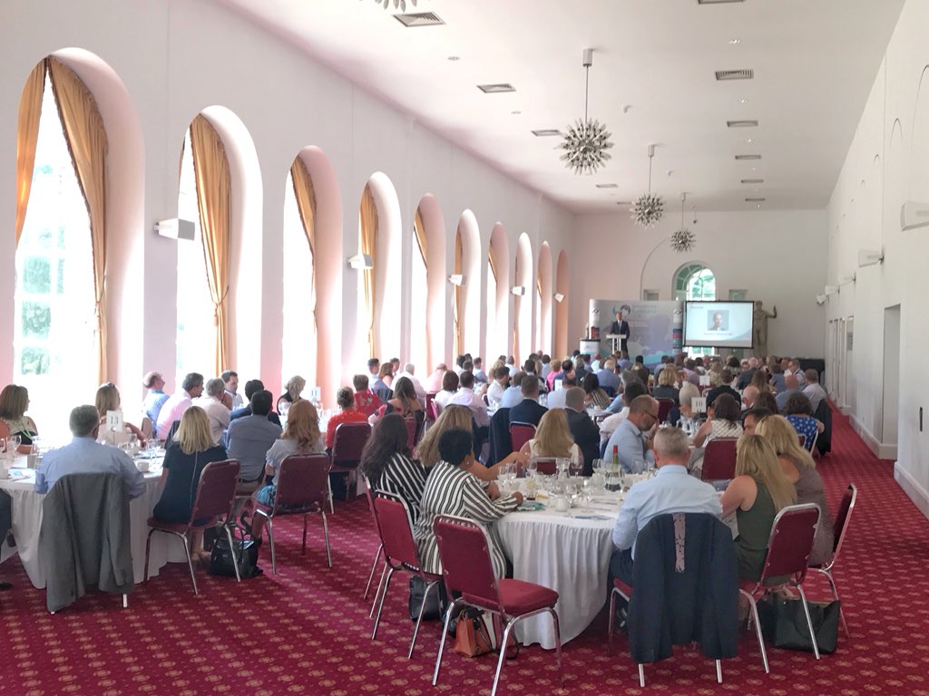 Photographsof's tweet image. Photographing @SKinnock at the @SwanseaBizClub lunch in @MargamOrangery