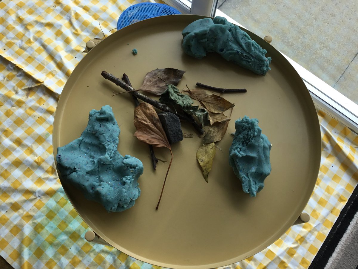 Patrymau! Patterns! #rhifedd #numeracy <a href="/PowysFp/">Powys FL team</a> <a href="/MudiadMeithrin/">MudiadMeithrin</a>