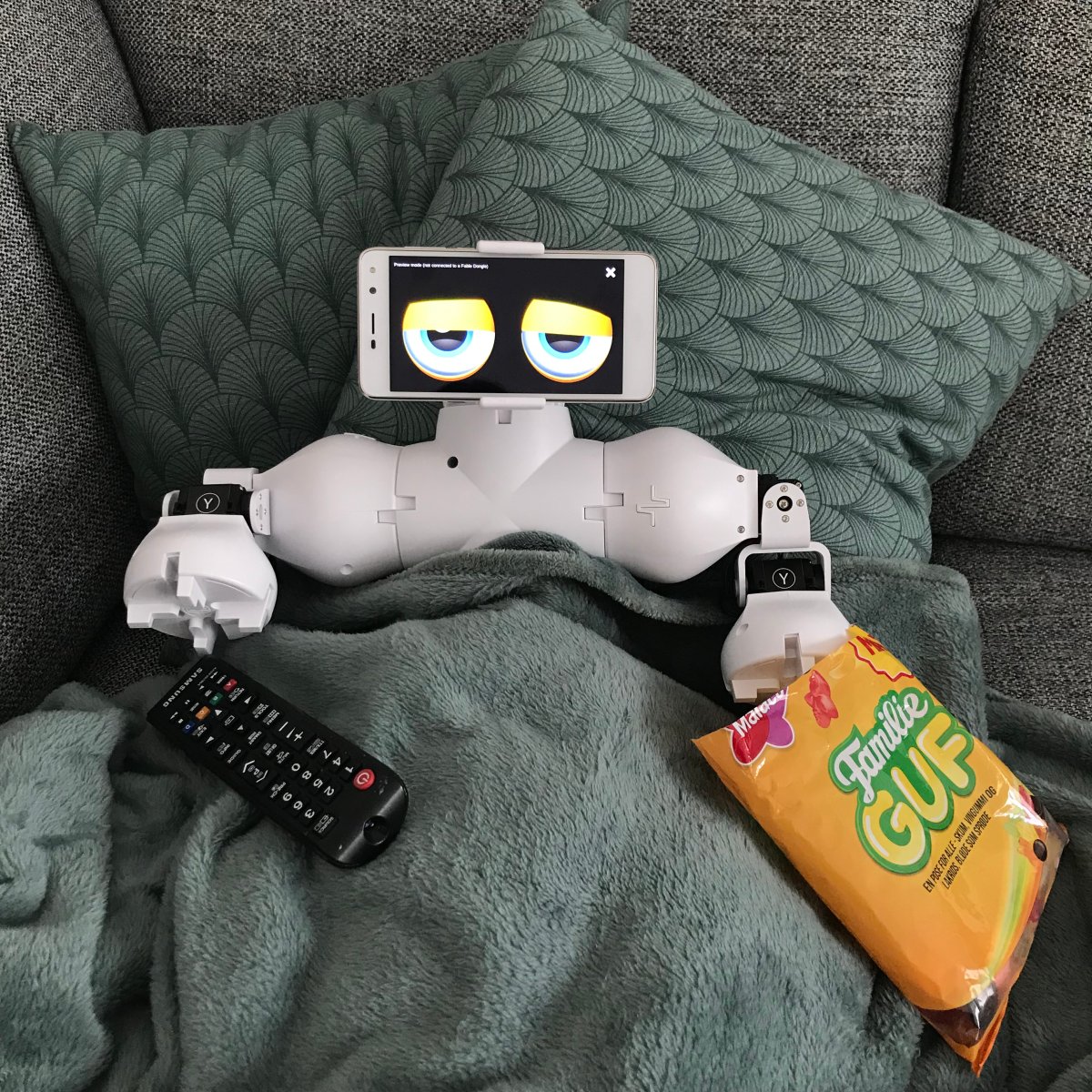 ShapeRobotics's tweet image. Fable Fun Friday! 👋🏼👋🏼👋🏼
It has been a long week and Fable is ready for a relaxing Friday night in. 🤖
What has your #Fable been doing this week? 
-
#fablefriday #fablewatchesamovie #fablefun #fablerelaxing  #shaperobotics #robotics