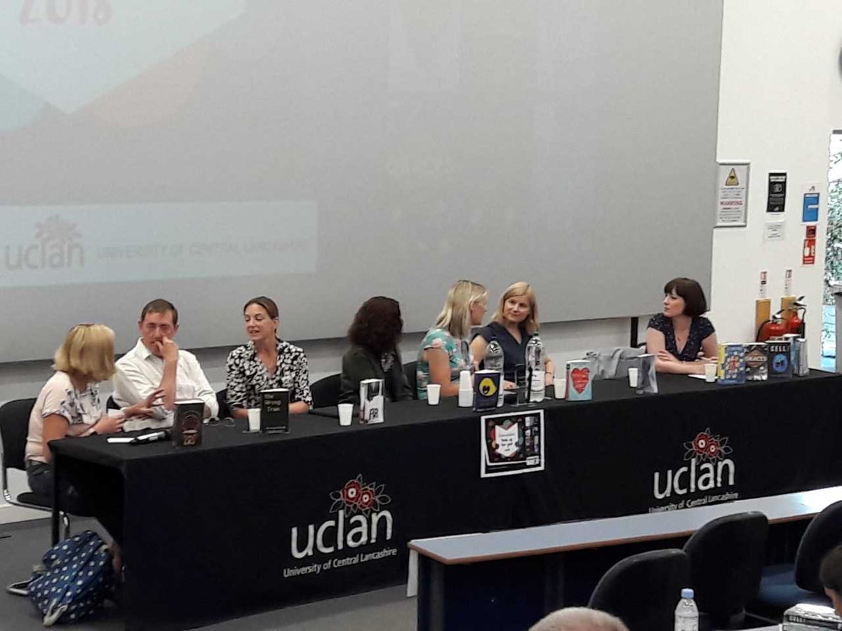 CLHSLib's tweet image. What a great day, first of all we got free books and then met 7 of the shortlisted authors. #LBOY2018