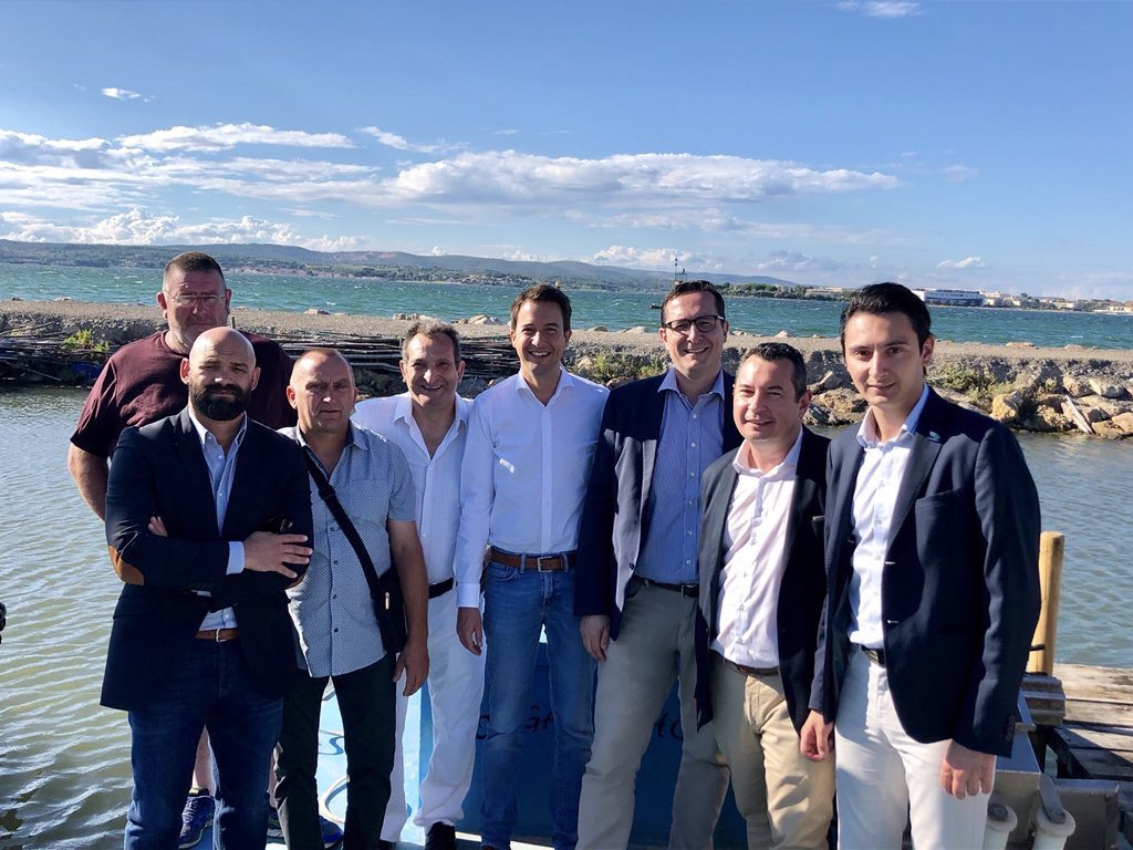 AlexVergnes's tweet photo. Nous étions avec @ThomasChallies pour représenter #CPNT aux côtés de @G_Peltier d’@arnaudjulien34 et de @sebastienpacull pour une rencontre  avec Jean-Pierre, conchyliculteur à #Sète, qui comme ces milliers de travailleurs courageux, mérite d’être entendu, défendu et protégé. https://t.co/zoVRL4Prze