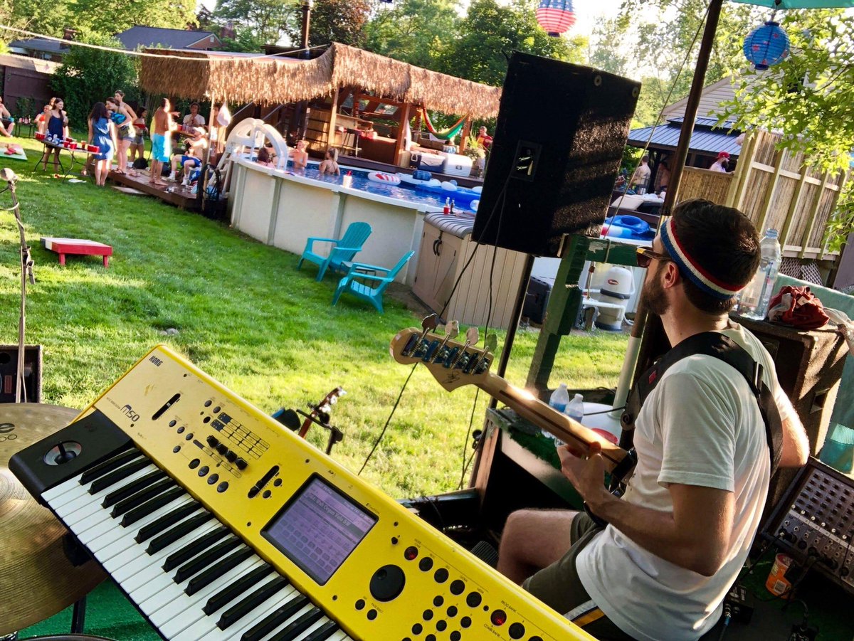 midnightslander's tweet photo. A couple shots from our holiday gig last weekend. Nothing wrong with a pool party gig with a tiki bar. 🇺🇸😎🗿🎉 https://t.co/kiY1kgRUMt