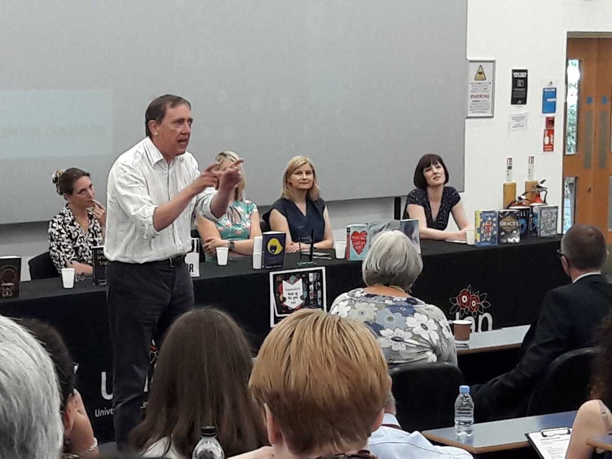 CLHSLib's tweet image. It was very interesting listening to the authors especially Jeremy de Quidt who was very animated. #LBOY2018