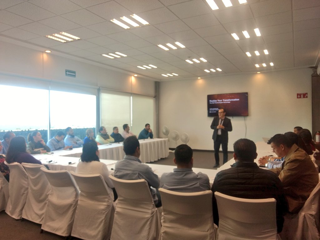 ScriptMx_Mx's tweet photo. Desayuno empresarial con la UASLP, impartiendo la ponencia "Realize your transformation" por parte de Pedro Rodríguez, Deployment Consultant de @DellTech
@DellEMCMX @DellEMCPartners @ejmontest #ScriptMx https://t.co/AbGYHxjllo