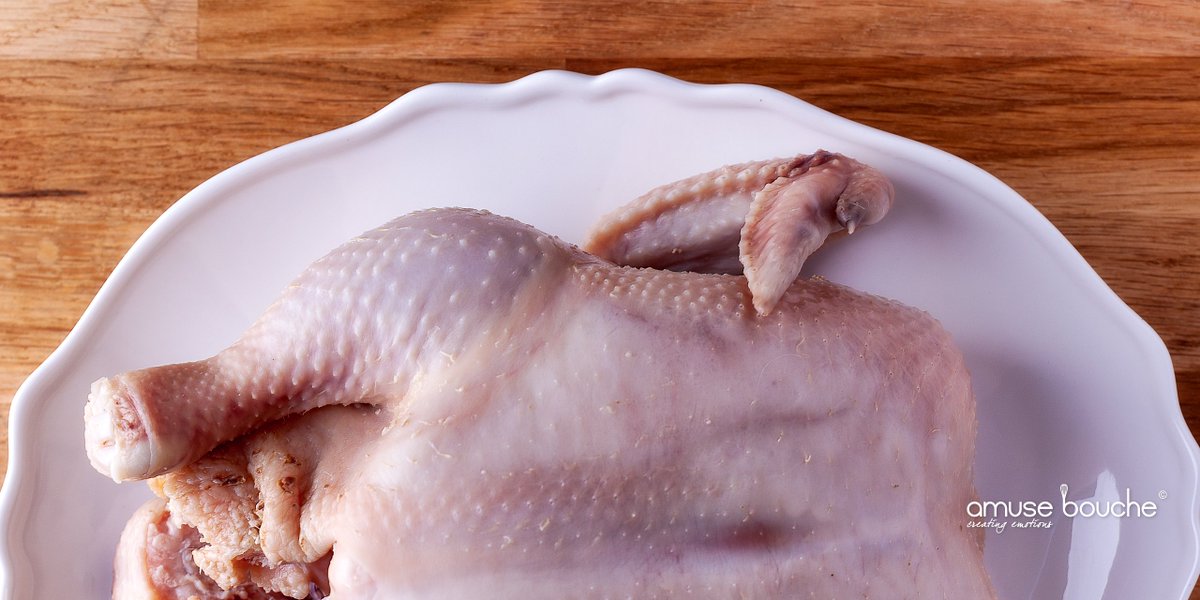 amusebouchebg's tweet image. Най-новият ни клас е посветен изцяло на пилето - един от най-популярните хранителни продукти на планетата, който редовно готвим погрешно. Научете се как да го приготвяте изкусително. Адресът е bit.ly/2zgEDFE
#chicken #cookingchicken #пиле #пилешко #cookingwithamusebouche