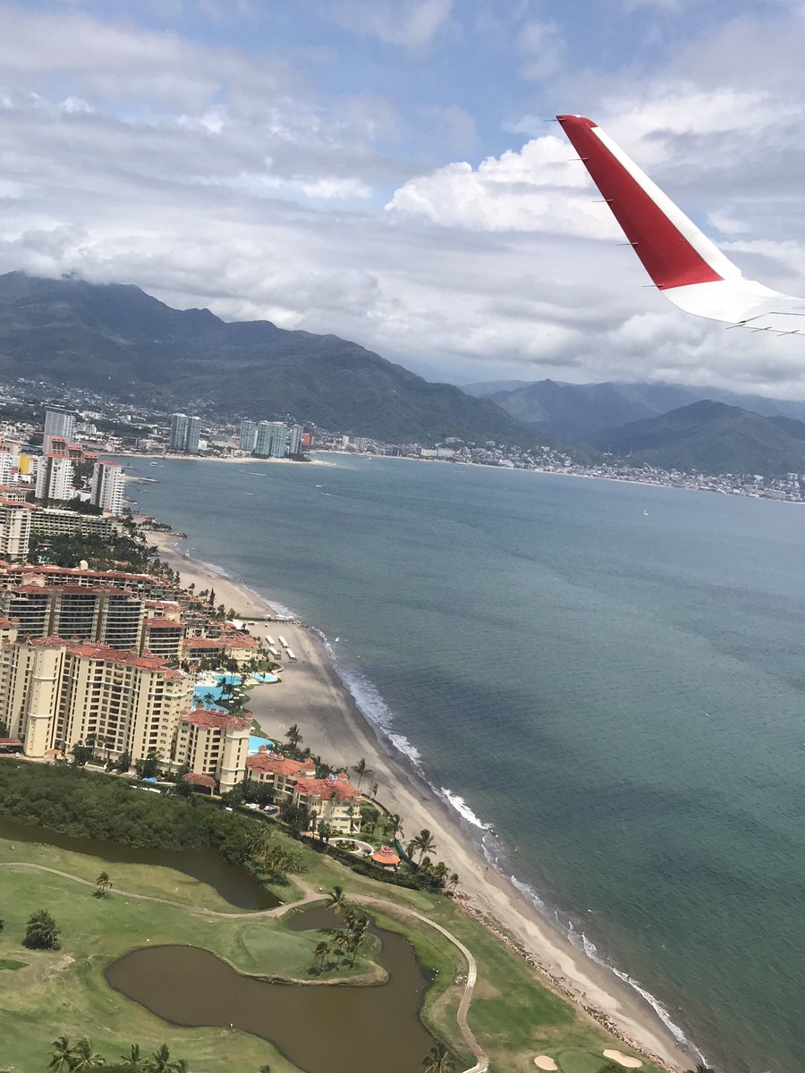 Toronto_Trends's tweet image. Here's a review of our recent vacay at the @HiltonVallarta with @AirCanadaVac (flights operated by @AirCanada Rouge) with lots and lots of photos. Hint: we had a great time! travelagentrates.blogspot.com/p/resort-revie…