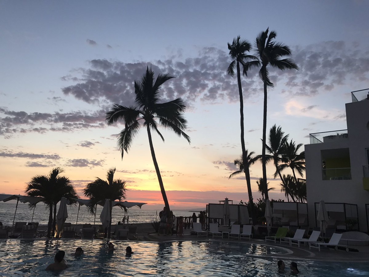 Toronto_Trends's tweet image. Here's a review of our recent vacay at the @HiltonVallarta with @AirCanadaVac (flights operated by @AirCanada Rouge) with lots and lots of photos. Hint: we had a great time! travelagentrates.blogspot.com/p/resort-revie…