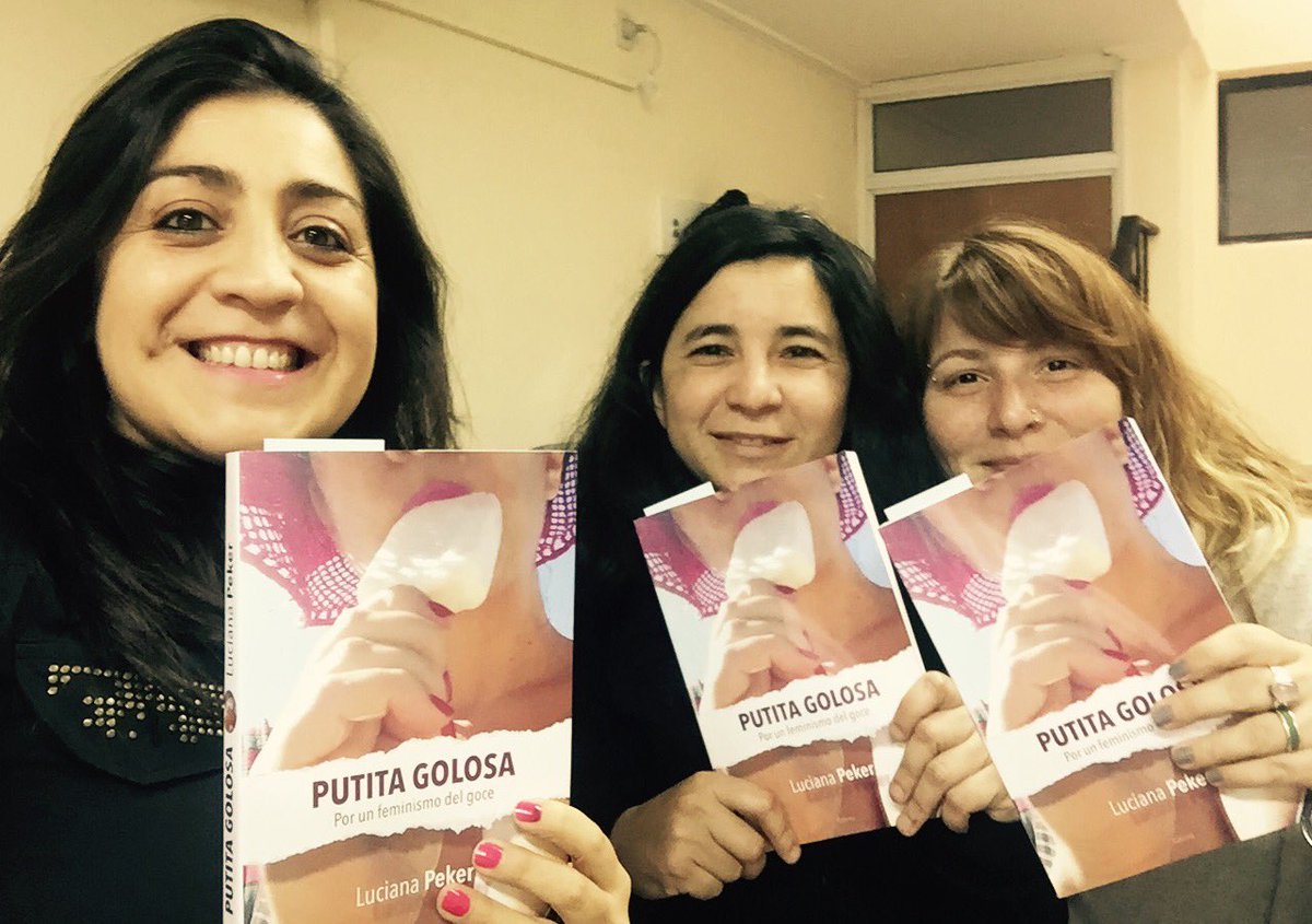 vittosas's tweet photo. Acá te esperamos @lucianapeker #LasPibasDeSantaFe a puro goce 💚💪🏾 https://t.co/Q2zlJtCJgs