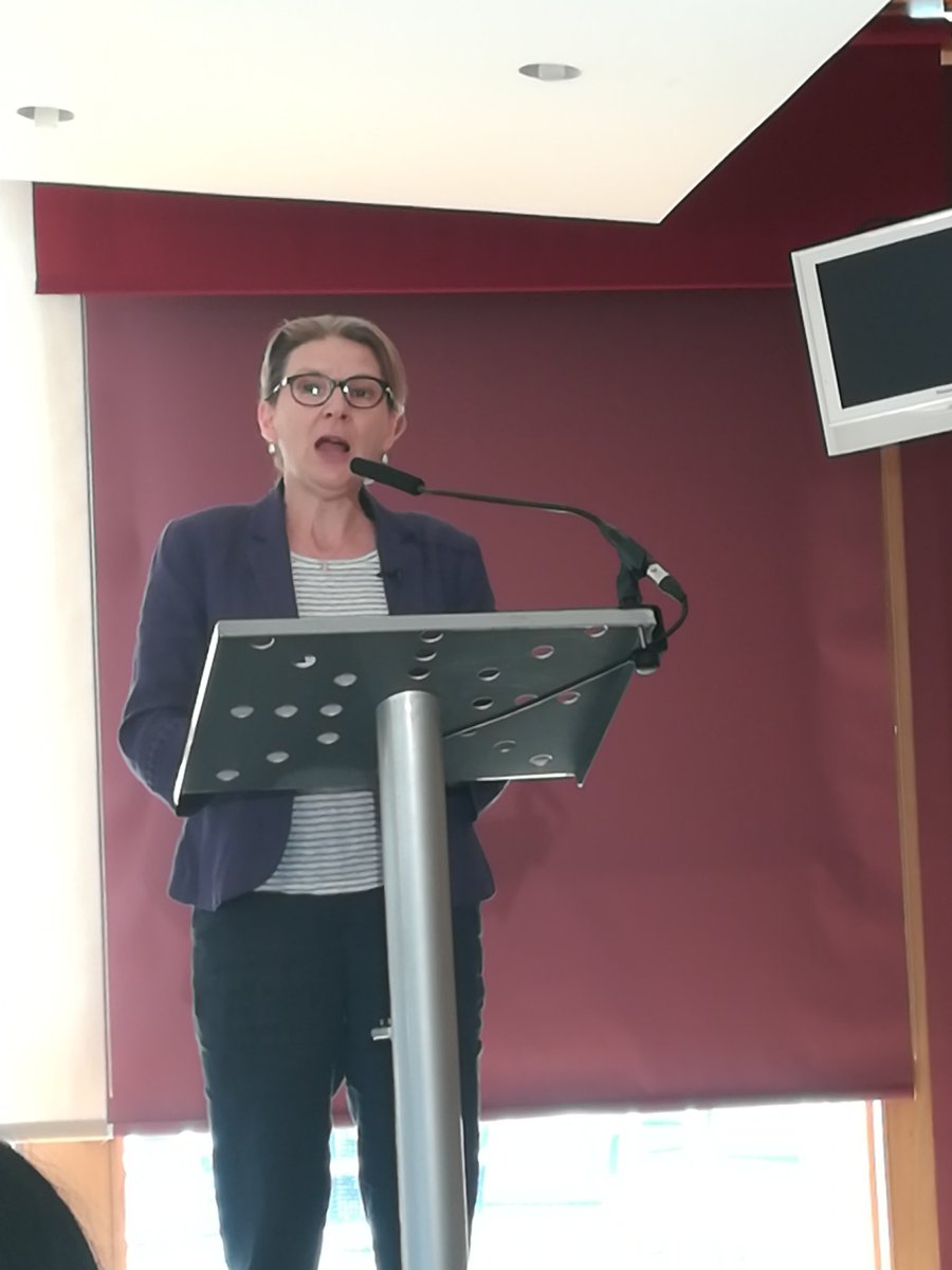 nashreen_ed's tweet photo. Mary Hockaday of the @BBCWorld talks of the many challenges of being a journalist in these times and the reasons to be happy #FNW18 #Edinburgh #JournalismMatters https://t.co/550vB5E65k