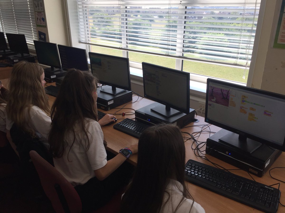 TGChBrynTawe's tweet image. Bach o @scratch prynhawn yma efo blwyddyn 8! #joio #codio