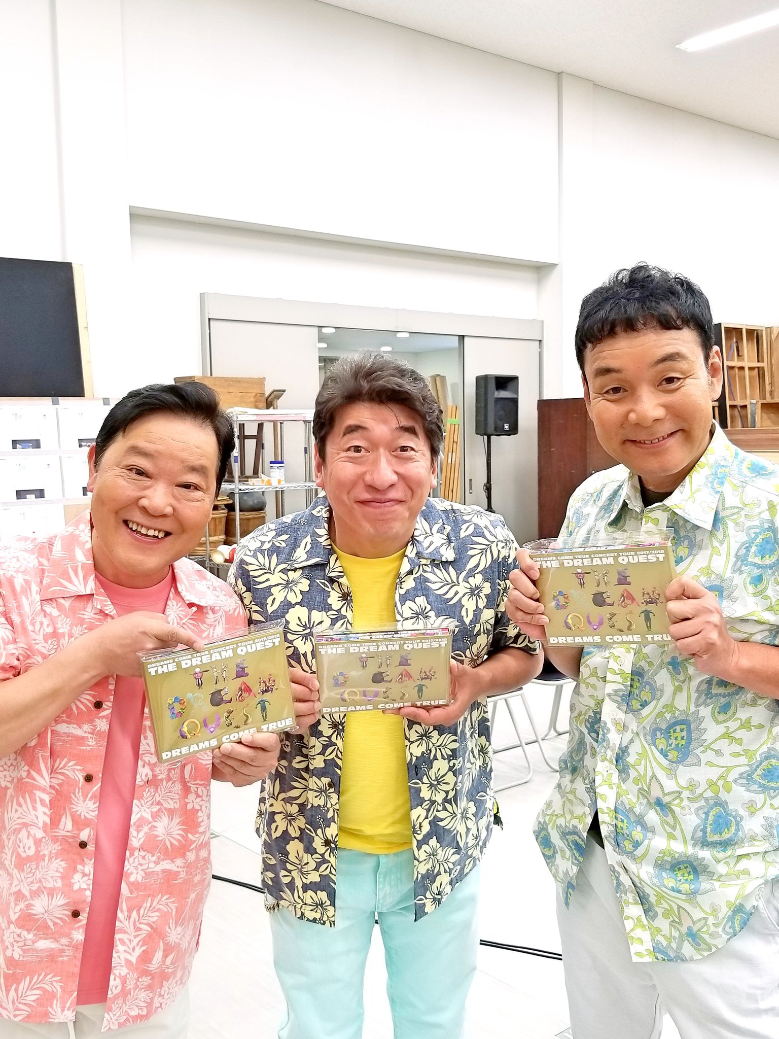 ダチョウ倶楽部 Official Dreams Come Trueさんから The Dream Quest Live Blu Ray Amp Dvd 18 7 7release 頂きました 中村正人さん 吉田美和さん スタッフの皆様 ありがとうございます ダチョウ倶楽部 肥後克広 上島竜兵 寺門ジモン