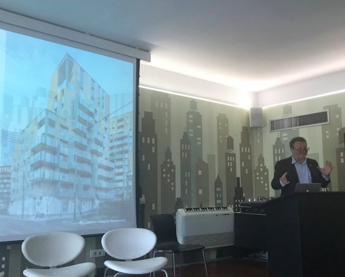 SAIEfiera's tweet photo. A #Roma è in corso l'assemblea pubblica #ANDIL2018. Tanti i contributi di #progettisti e rappresentanti del settore privato intervenuti su valenza architettonica e #sicurezzasismica del @Laterizio
Al prossimo #SAIE2018 è prevista una Piazza del #Laterizio e della #Ceramica. https://t.co/whlSKKVA3a