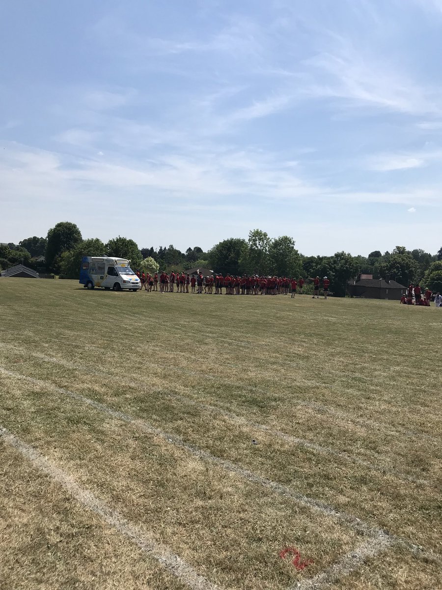 PekingSport's tweet photo. Congratulations to ALL that competed 🏃🏻‍♀️🏃🏻‍♂️💨 in what was a fantastically competitive competition! (Results to follow).

Thank you to all the pupils that assisted in the running of the day - you lot were brilliant 👌👍

If anything, the ice cream man🍦 did okay! https://t.co/EmdlpI03yj